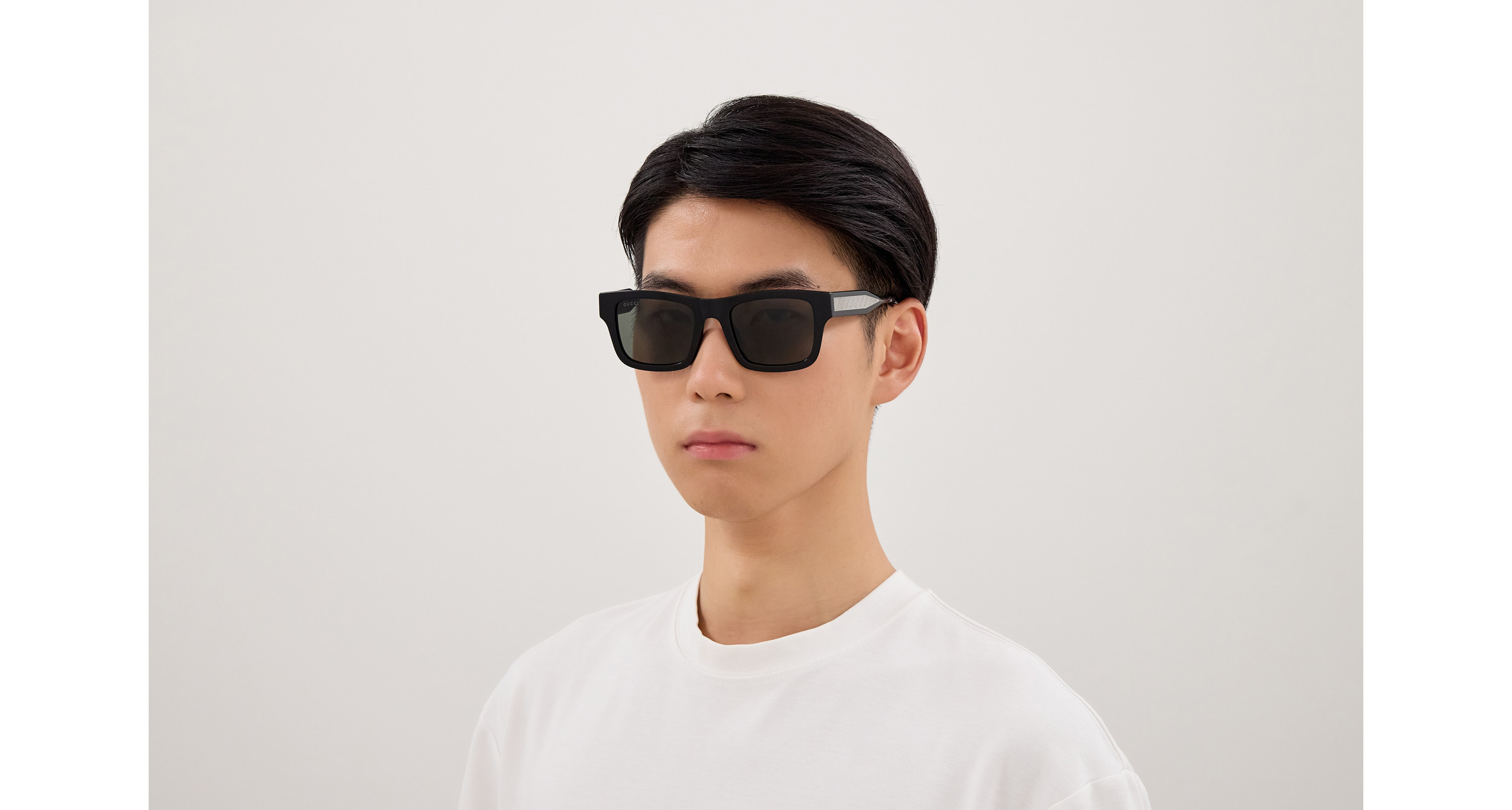 GG2072SA Sunglasses - Gucci Authorized Retailer | coolframes  display picture 1