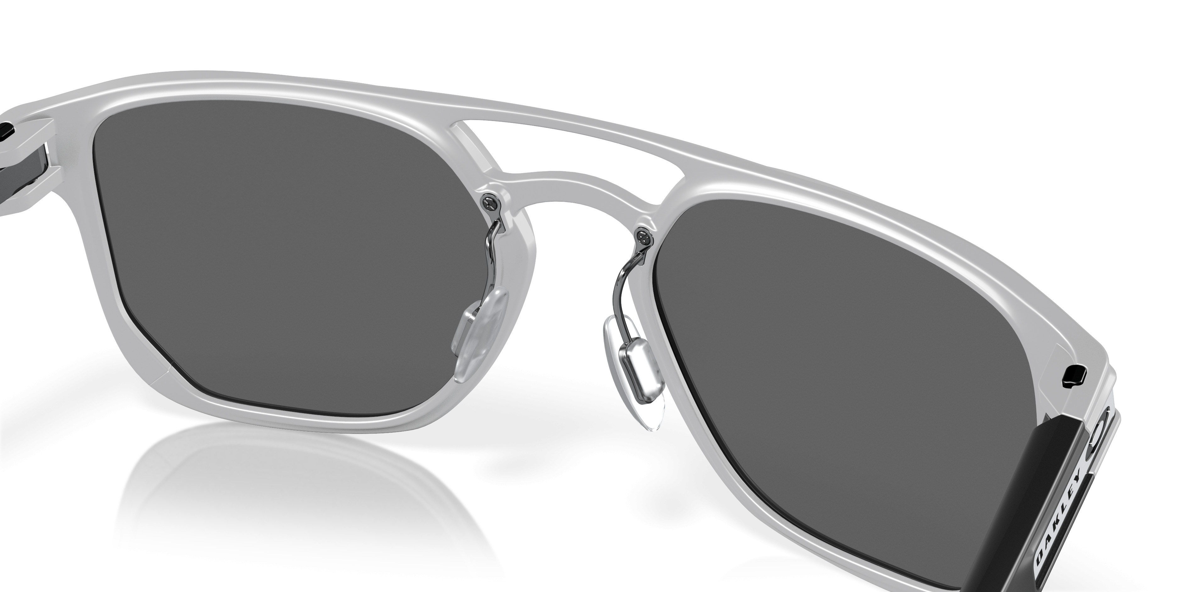 OO4128 LATCH ALPHA Sunglasses - Oakley Authorized Retailer
